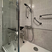 DUSCHMAX-Umbau-Wanne-zur-Dusche-1-Tag-51375-Nachher-07-IMG_4027-2000x2000