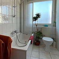 DUSCHMAX-Umbau-Wanne-zur-Dusche-1-Tag-45239-Aufmass-02