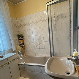 DUSCHMAX-Umbau-Wanne-zur-Dusche-1-Tag-30419-Aufmass-01