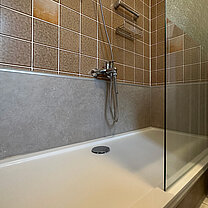 DUSCHMAX-Umbau-Wanne-zur-Dusche-1-Tag-29664-Nachher-08-IMG_3513-2000x2000