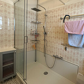 DUSCHMAX-Umbau-Wanne-zur-Dusche-1-Tag-32425P-Nachher-06-IMG_3425-2000x2000